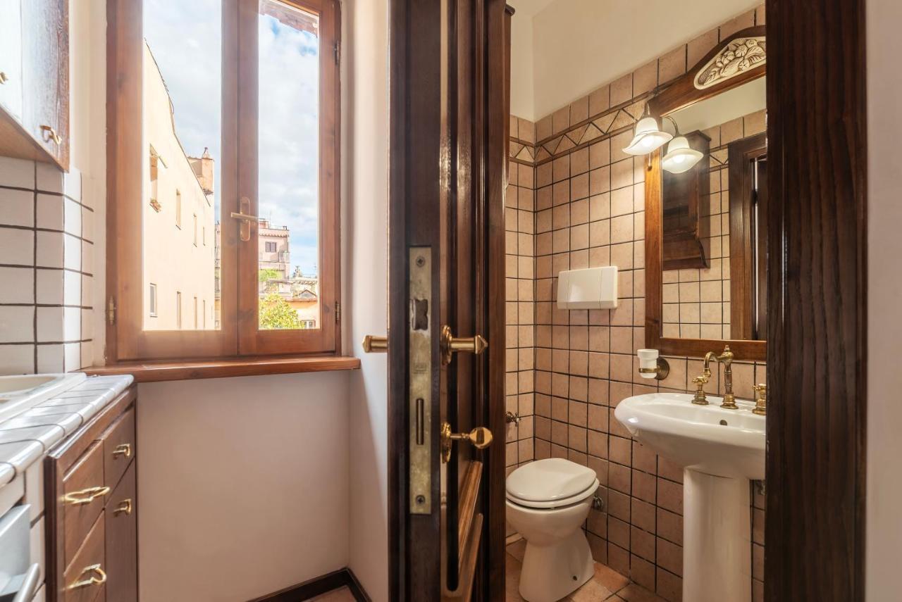 Trastevere Leopard'oro * Roma